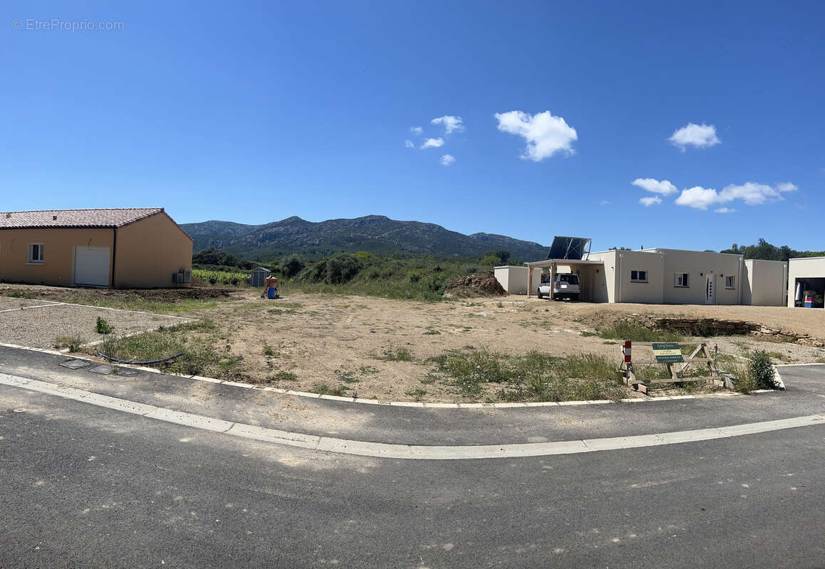 Terrain à FRAISSE-DES-CORBIERES