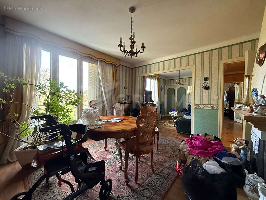 Maison à COSNE-COURS-SUR-LOIRE