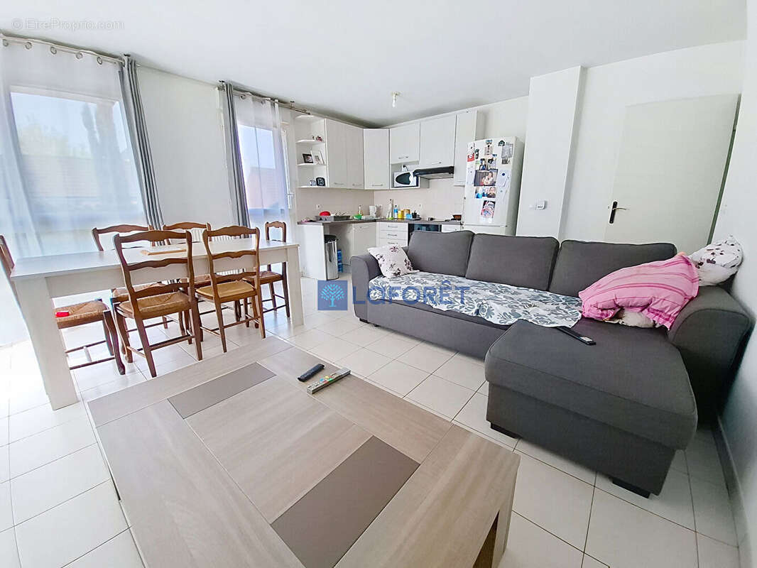 Appartement à CHANTELOUP-EN-BRIE