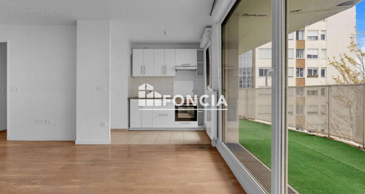 Appartement à BAGNEUX
