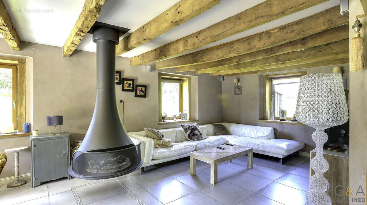 Maison à DOMLOUP