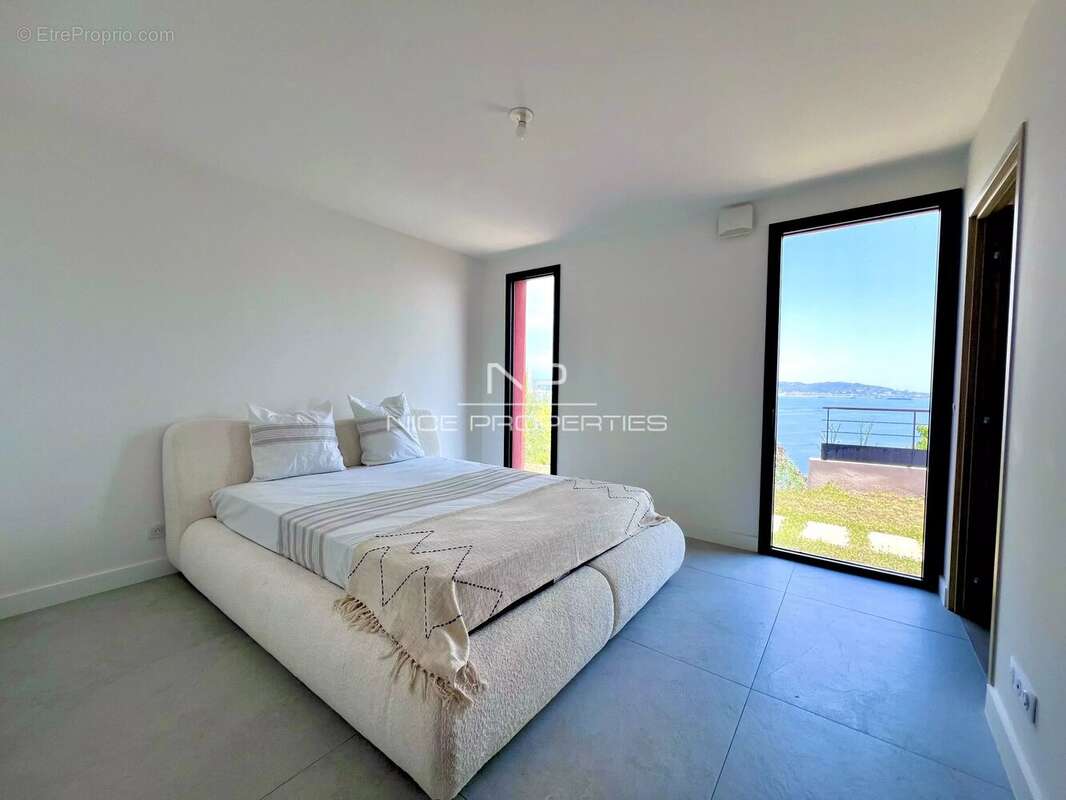 Appartement à THEOULE-SUR-MER