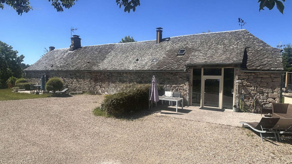 Corps de ferme restauré - Idéal gîtes ou grande famille - Golf - Proche Laguiole - photo 18