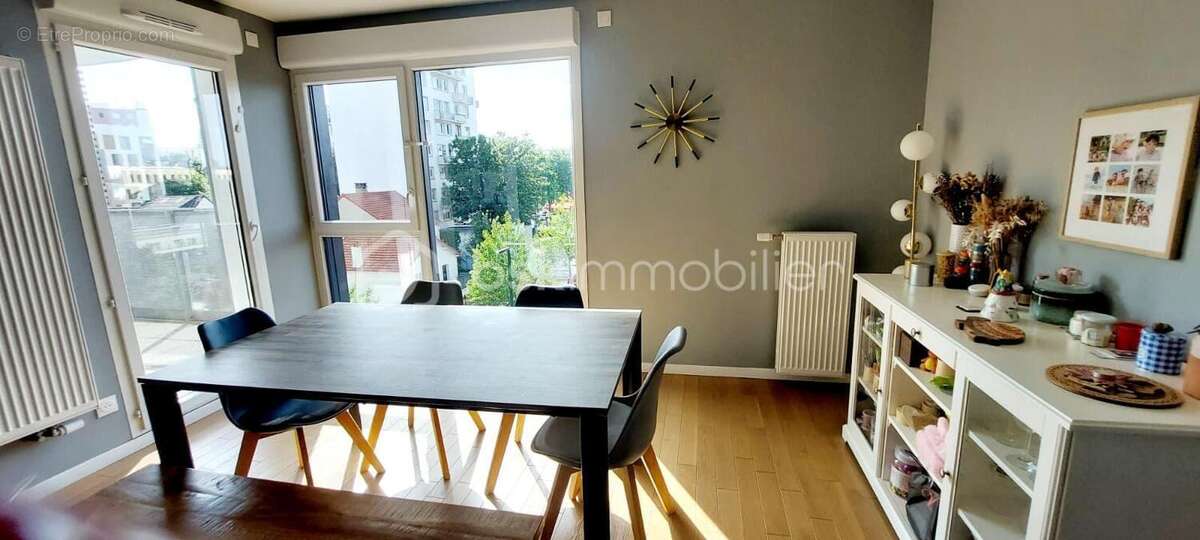 Appartement à BAGNEUX