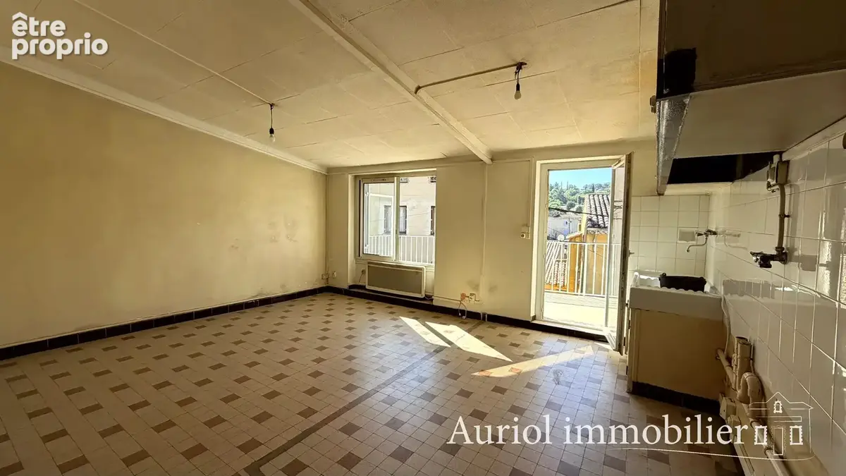 AURIOL Appartement T3 avec terrasse et cave - photo 2