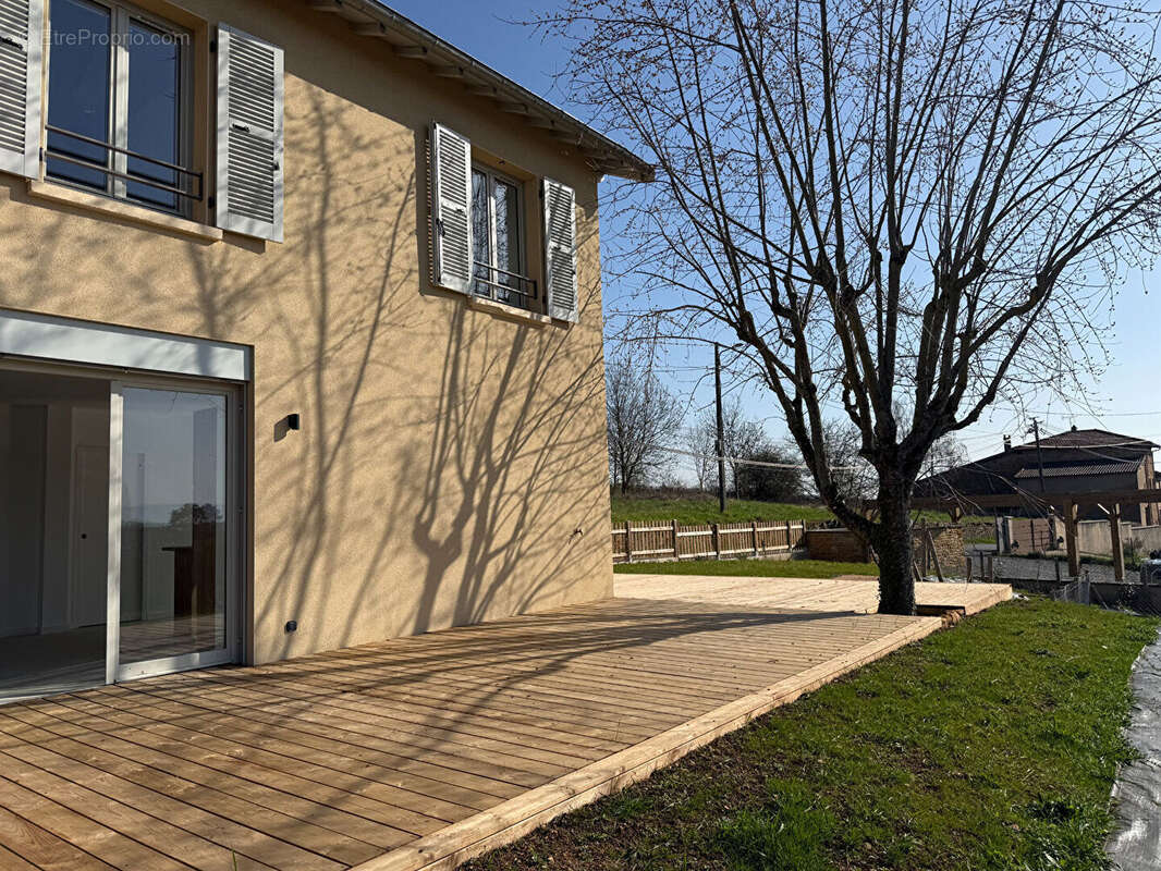 Maison à FRONTENAS