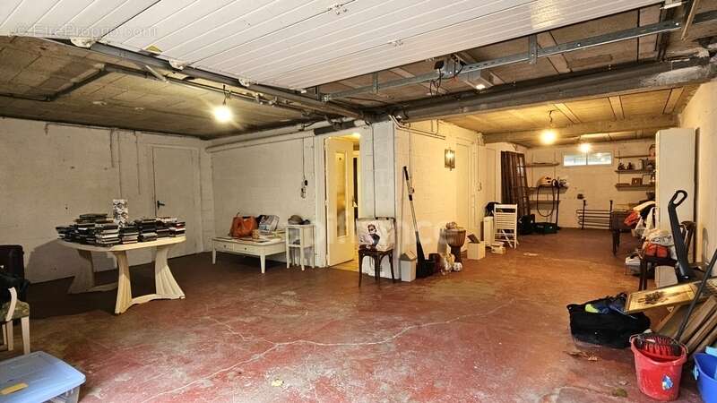 Maison à OLLAINVILLE