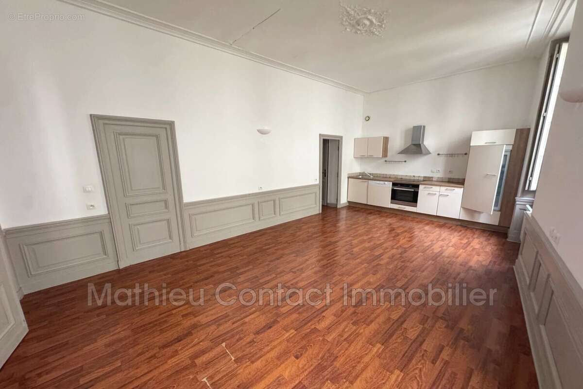 Appartement à NIMES