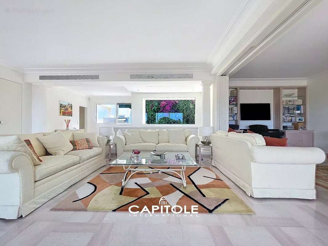 Maison à ANTIBES