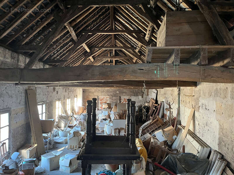 Appartement à LA CHARTRE-SUR-LE-LOIR