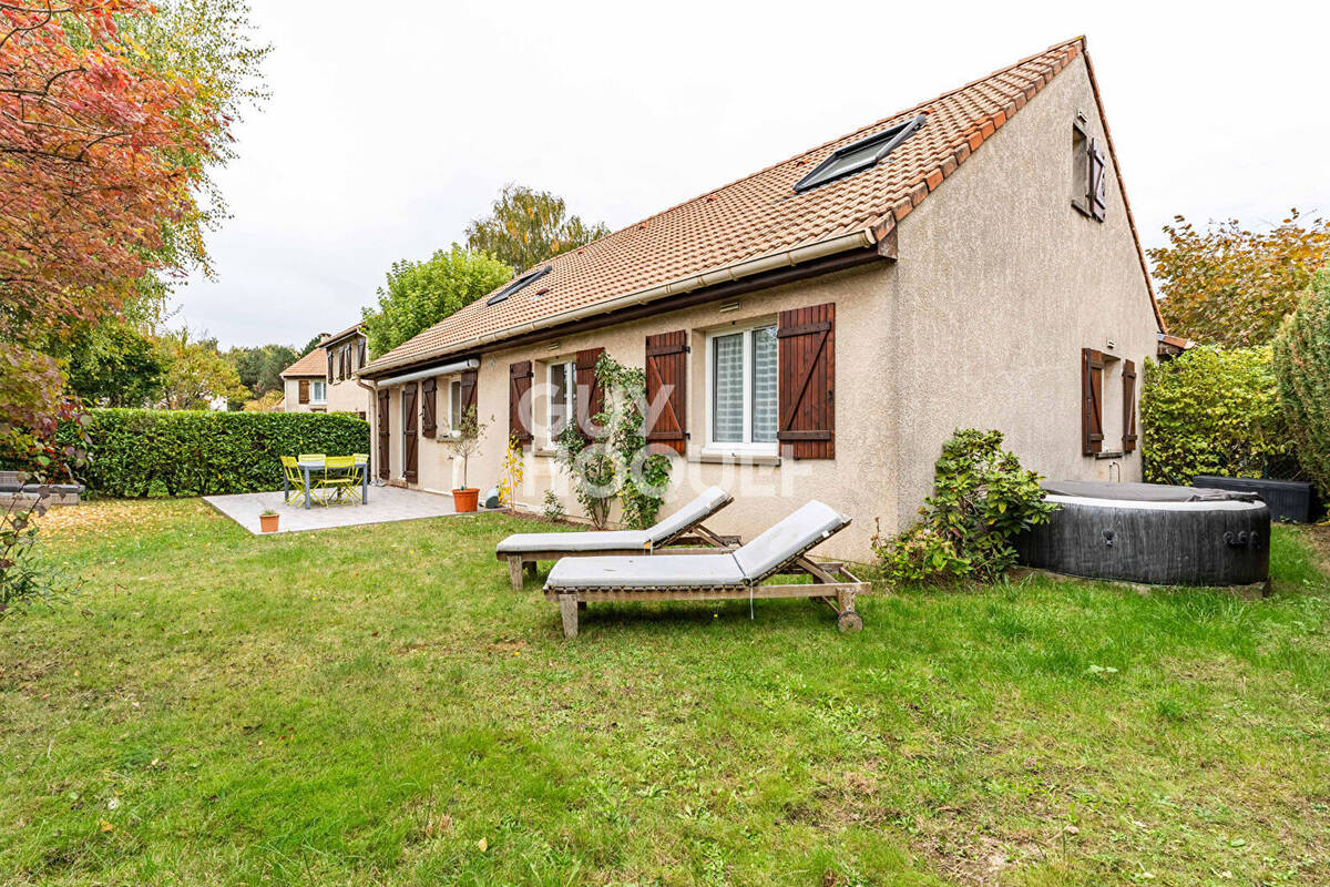 Maison à VOISINS-LE-BRETONNEUX
