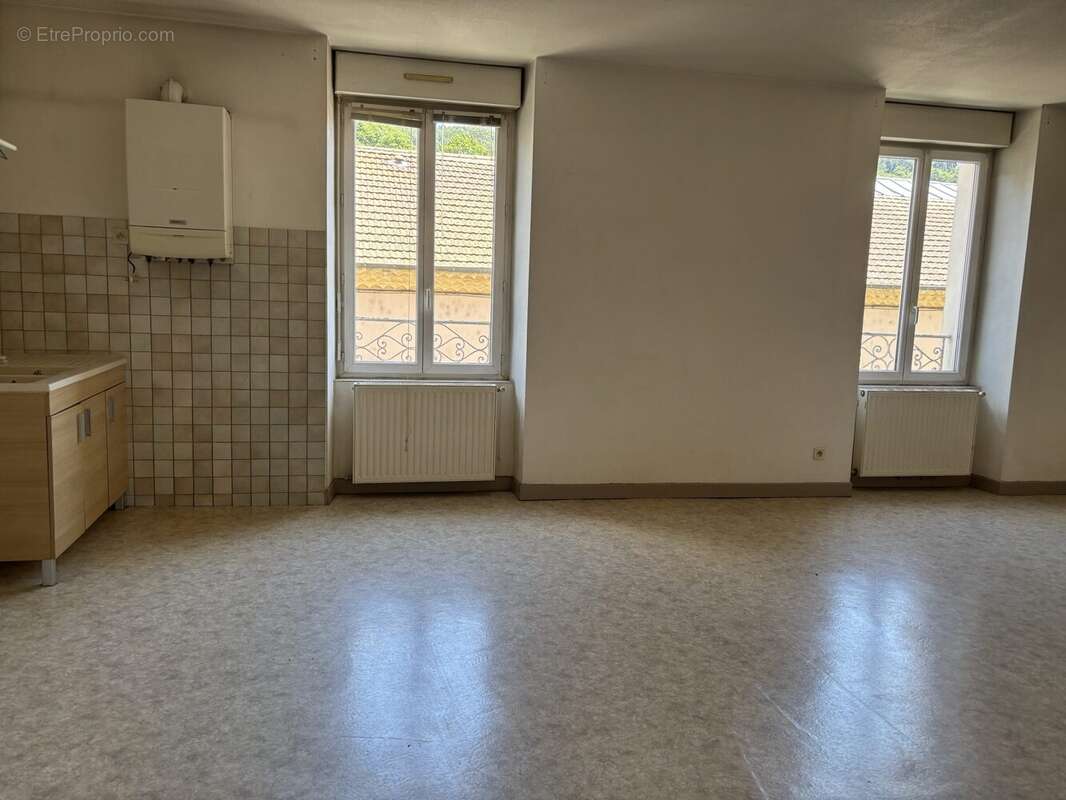 Appartement 88 m² à Vals-Les-Bains  - photo 6