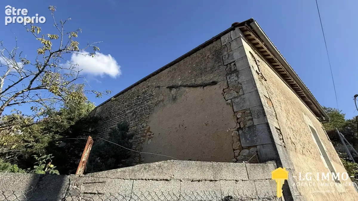 Dépendance en pierres avec garage et jardin clos  beau potentiel   centre ville - photo 8