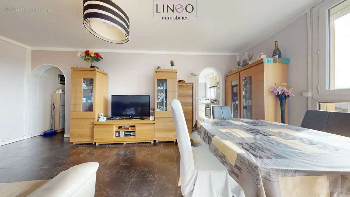 Appartement à THIAIS