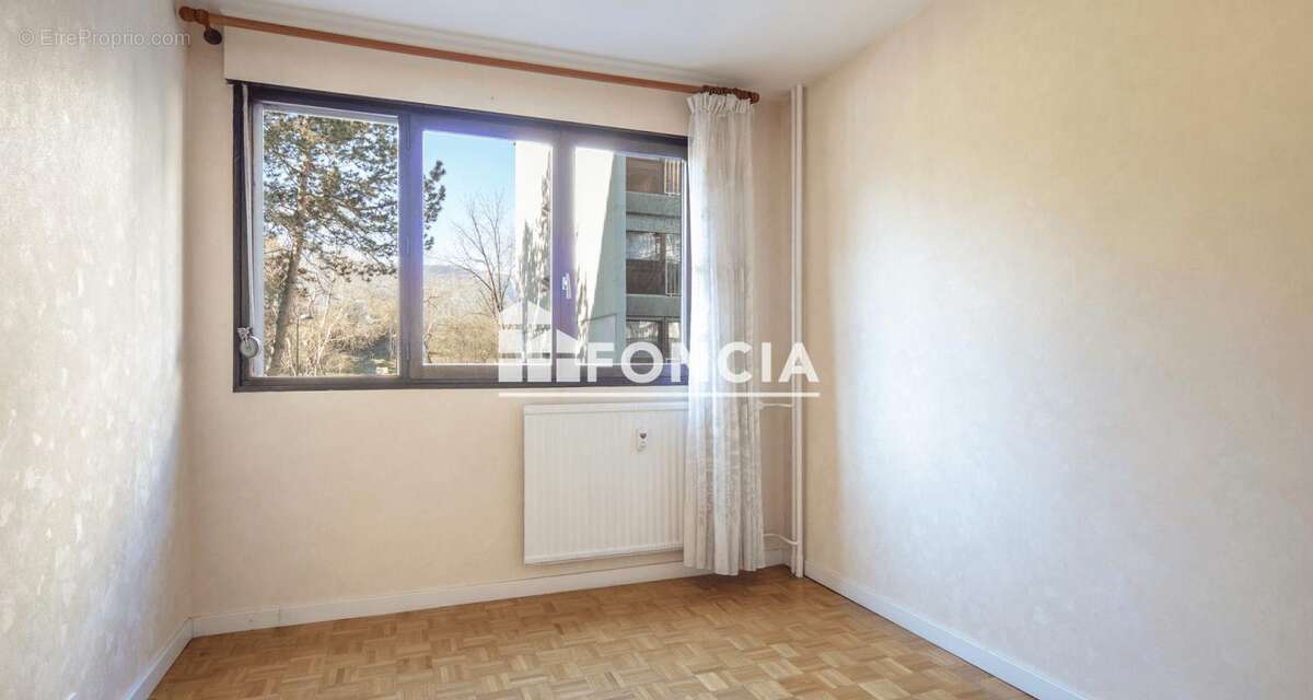 Appartement à ECHIROLLES