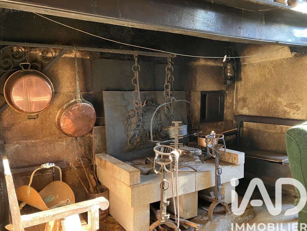 Maison 183 m² à Perols-Sur-Vezere  - photo 6