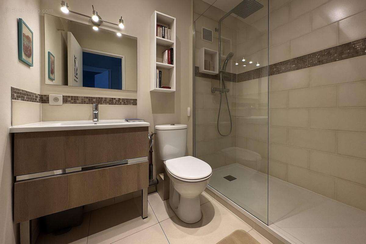 Maison à FRANQUEVILLE-SAINT-PIERRE