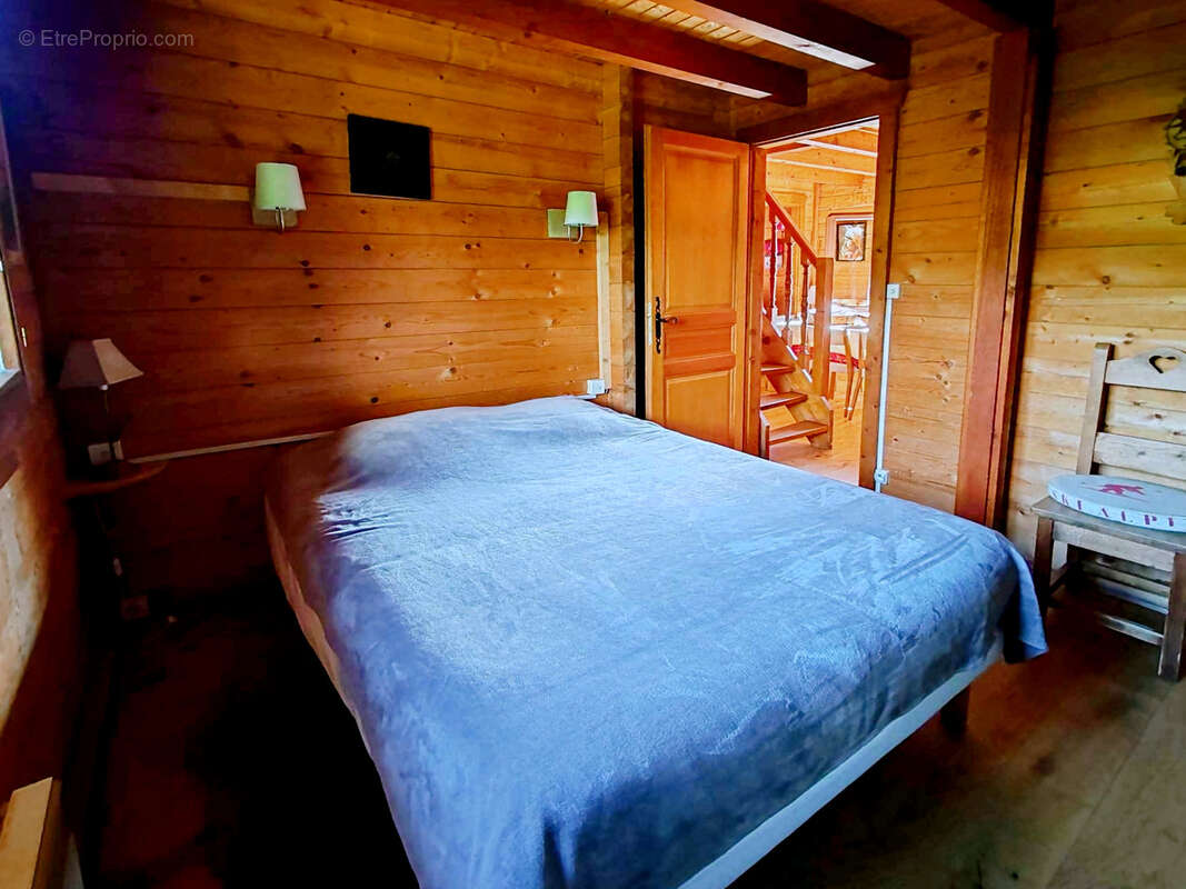 Maison à BESSE-ET-SAINT-ANASTAISE