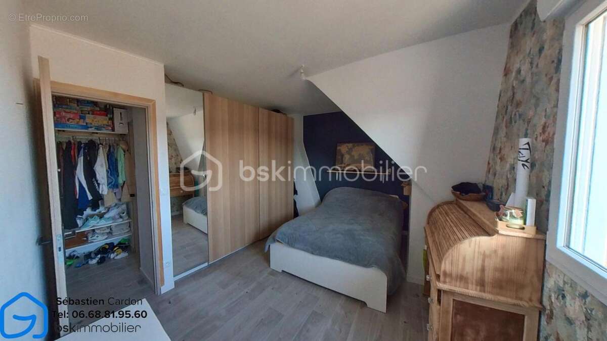 Maison à COURRIERES