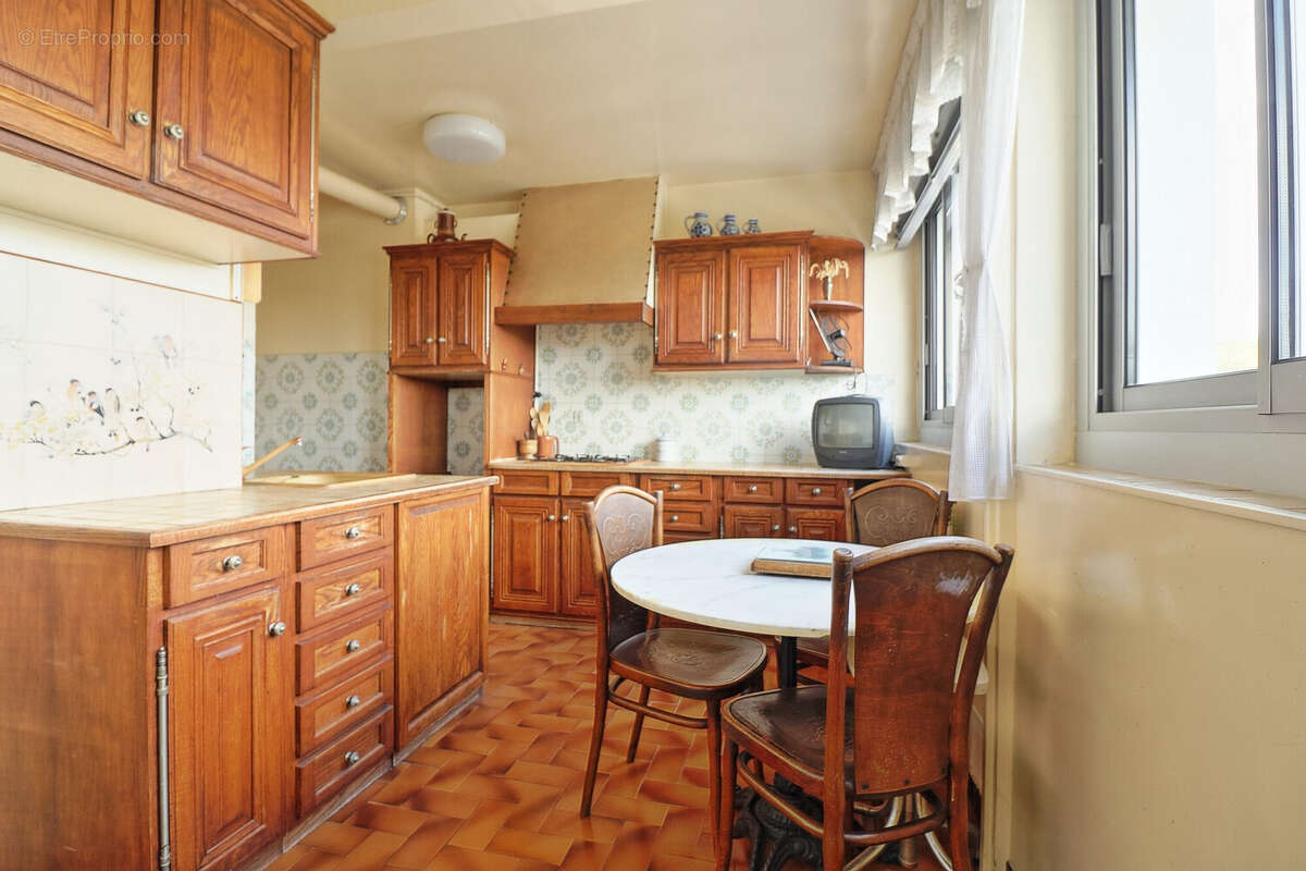 Cuisine - Appartement à SEVRES