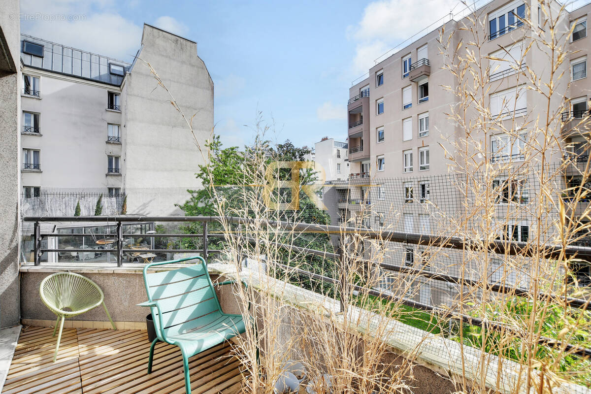 Appartement à PARIS-18E