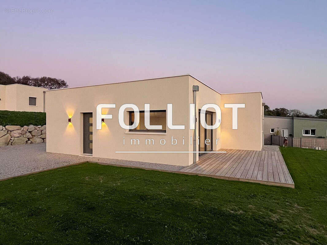 Maison à SAINT-GEORGES-DE-LA-RIVIERE