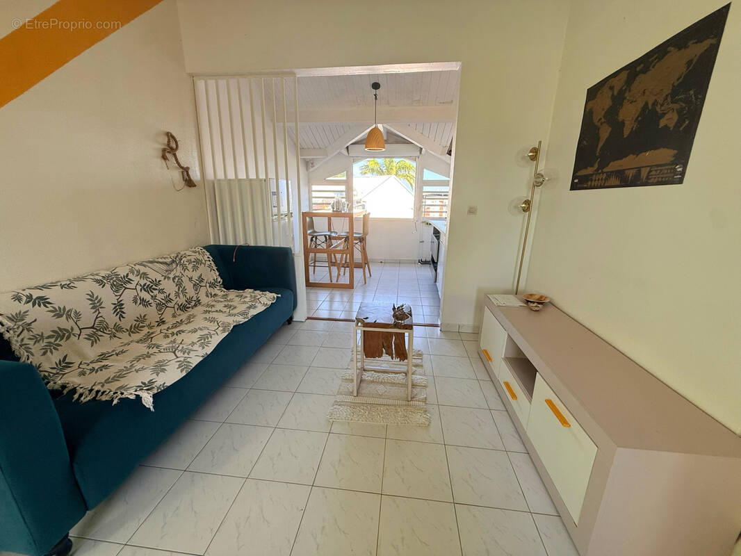 Appartement à BAIE-MAHAULT