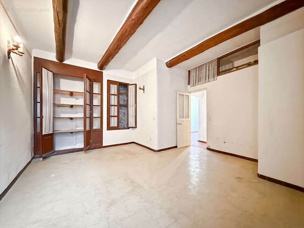 Maison à SAINT-CANNAT