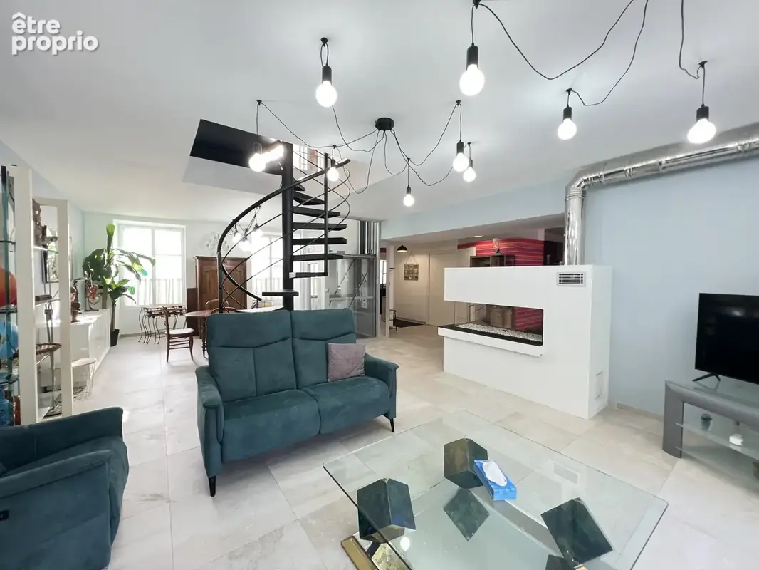 Rare - Maison de ville 4chs - Garage - cour - photo 5