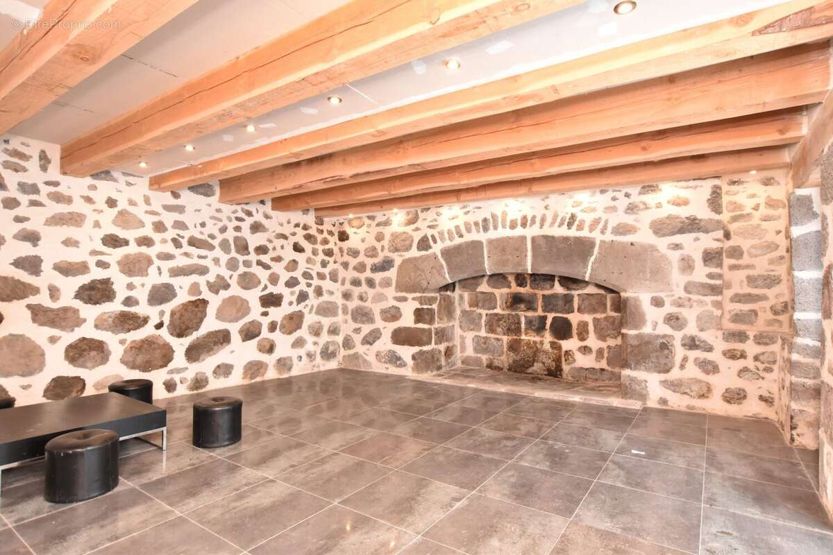 Maison à SAINT-MARTIN-VALMEROUX