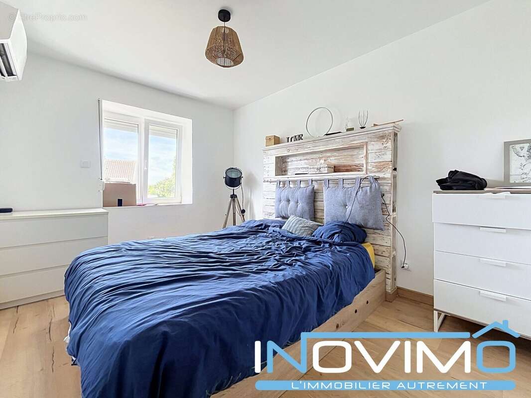 Maison 128 m² à Cappelle-La-Grande  - photo 8