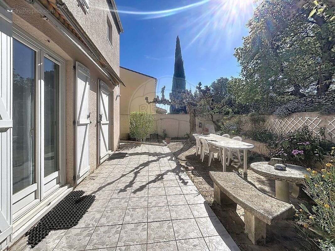 Maison à NIMES