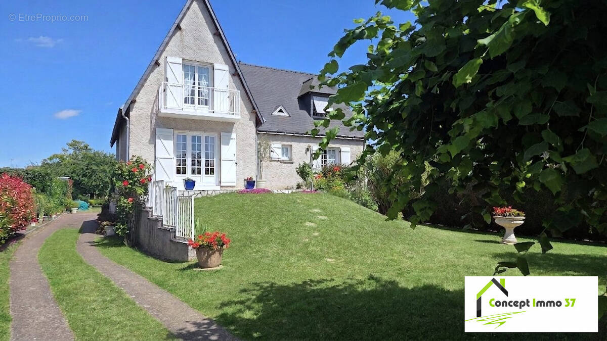 Maison à LA VILLE-AUX-DAMES