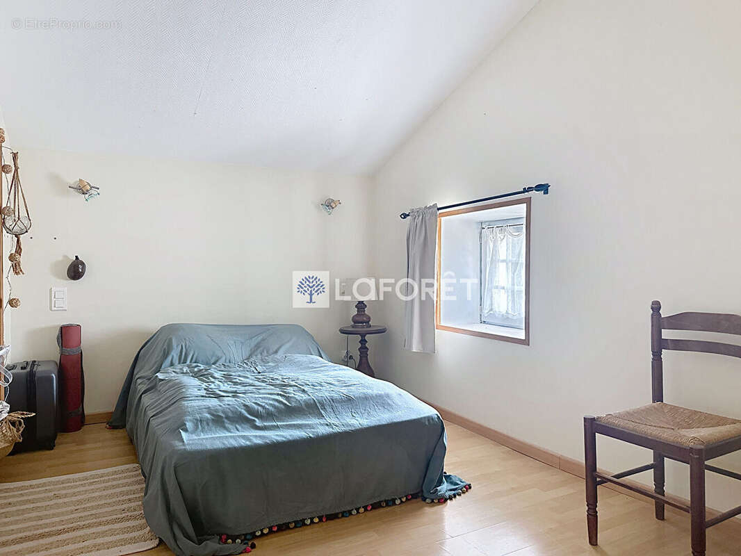 Maison à SAINT-LOUP-LAMAIRE