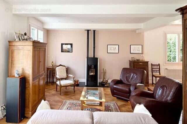 Maison à SAINTE-HELENE-BONDEVILLE