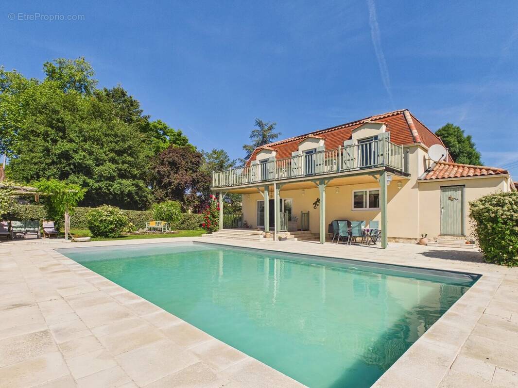 Maison à MONBAZILLAC