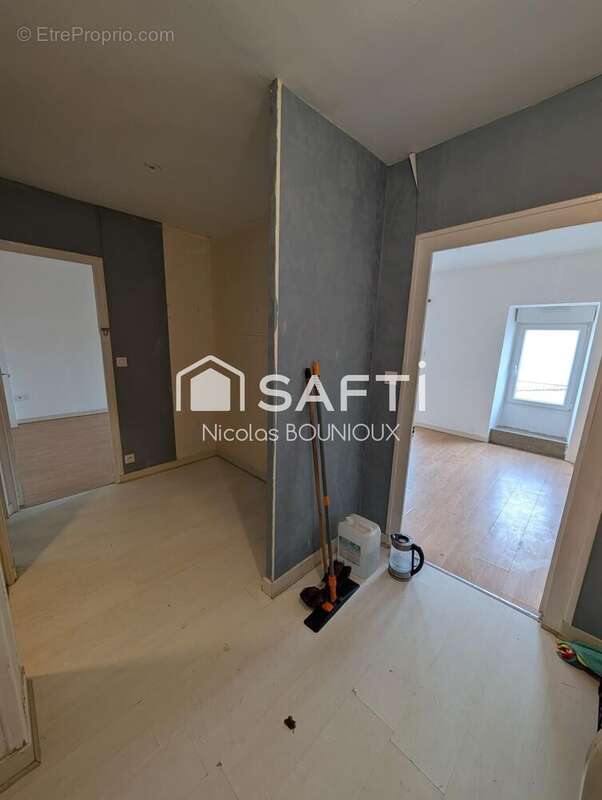 Photo 9 - Maison à VOUILLE