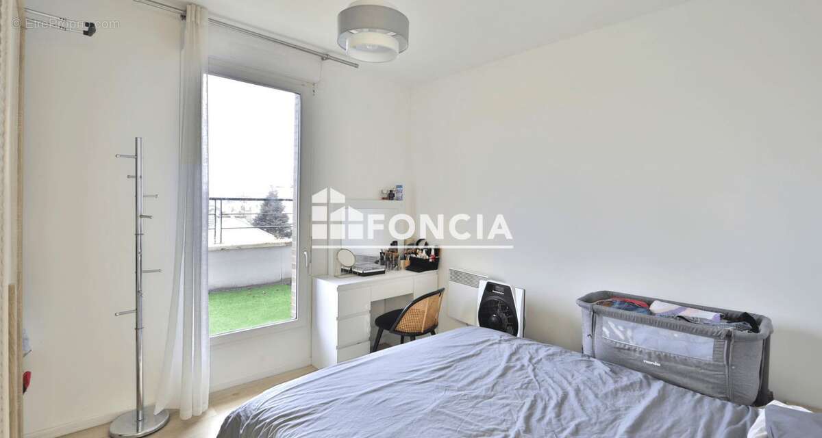 Appartement à SARTROUVILLE