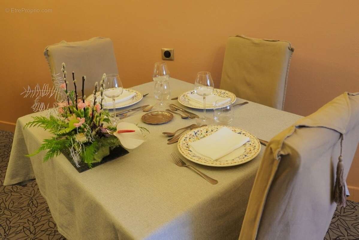 Dpt Allier (03), à vendre ESTIVAREILLES , Murs et Fond ,  Hôtel - Restaurant -Bar ( licence 4 ) 10 minutes de Montluçon - photo 16