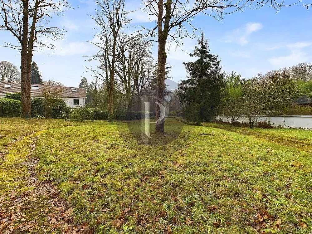 Terrain à VERRIERES-LE-BUISSON