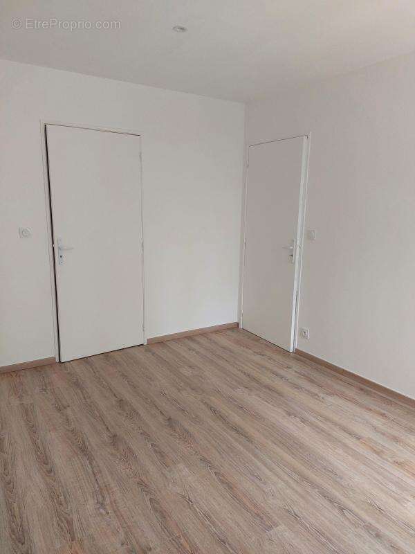 Appartement à NOZAY