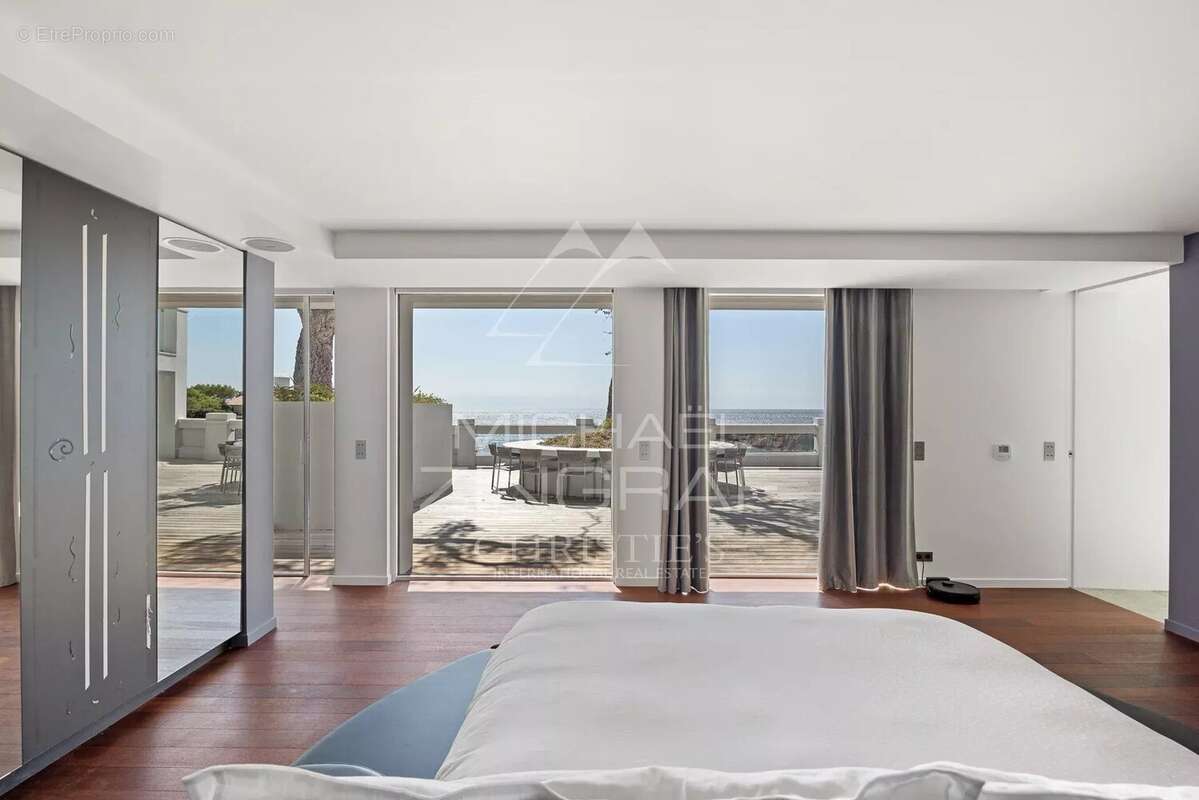 Maison à SAINT-RAPHAEL