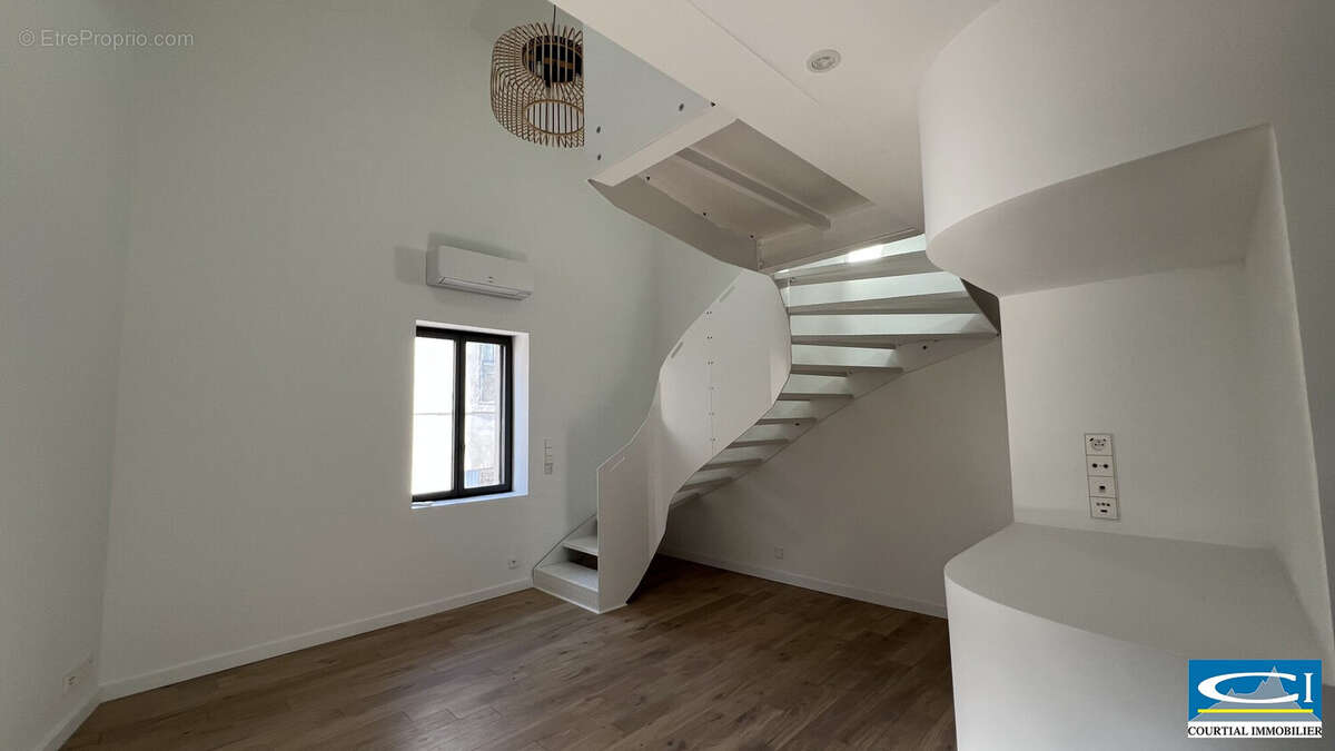 Appartement à TOURNON-SUR-RHONE