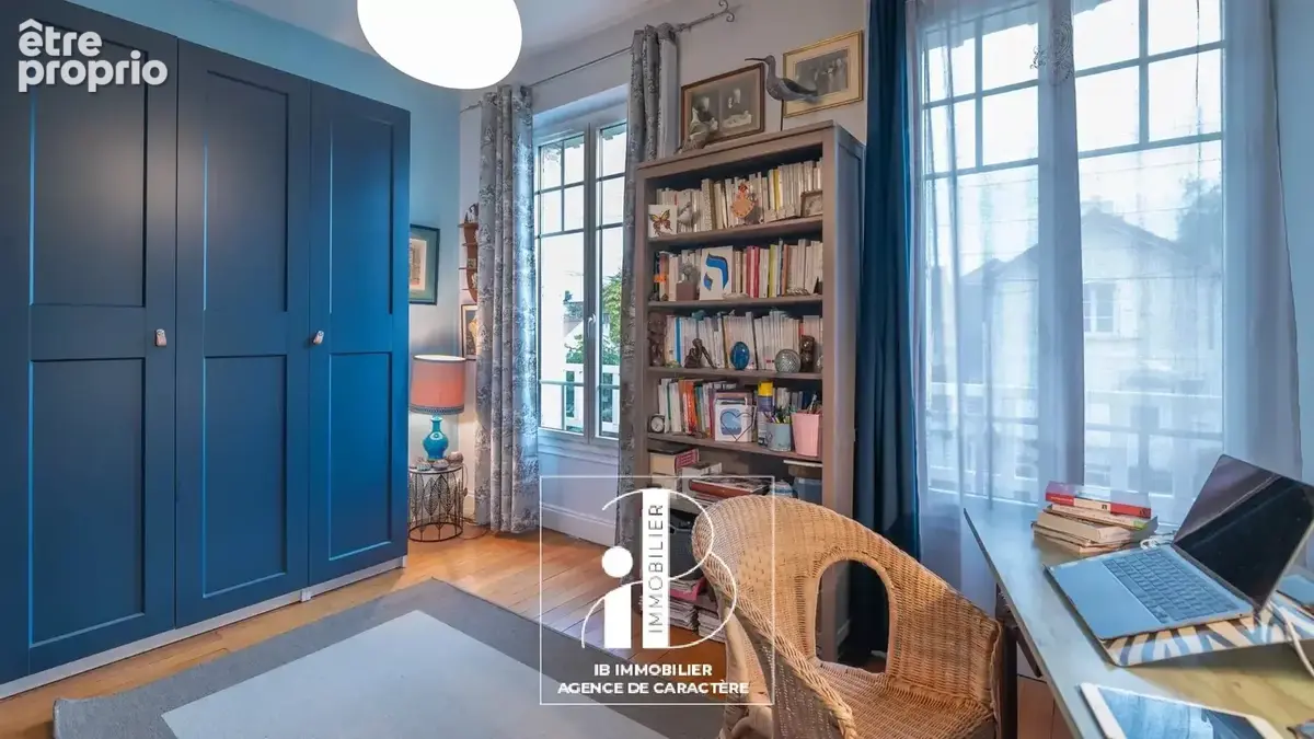 Fontainebleau - quartier recherche - rue elegante et au calme - propriete 1920 environ 215m² avec jardin - - photo 18