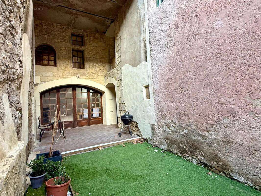 Maison à ROQUEMAURE