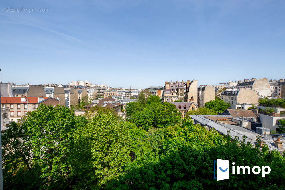 Appartement à PARIS-17E