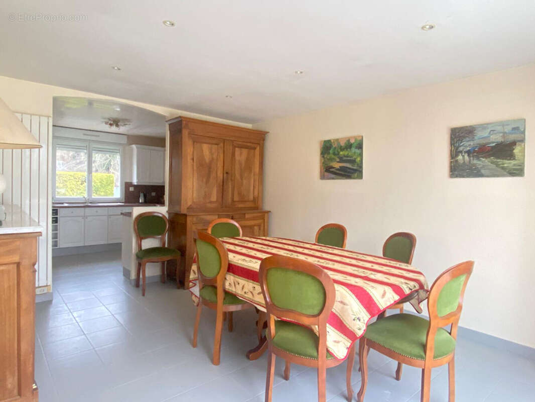 Maison à MEZY-SUR-SEINE