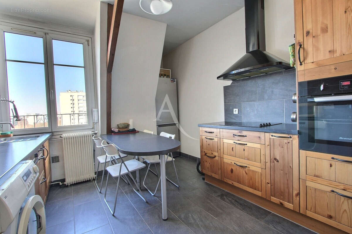Appartement à GENNEVILLIERS