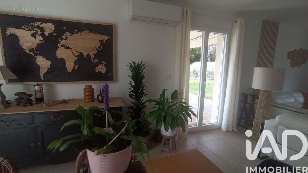 Maison 86 m² à Puy-Saint-Martin  - photo 8