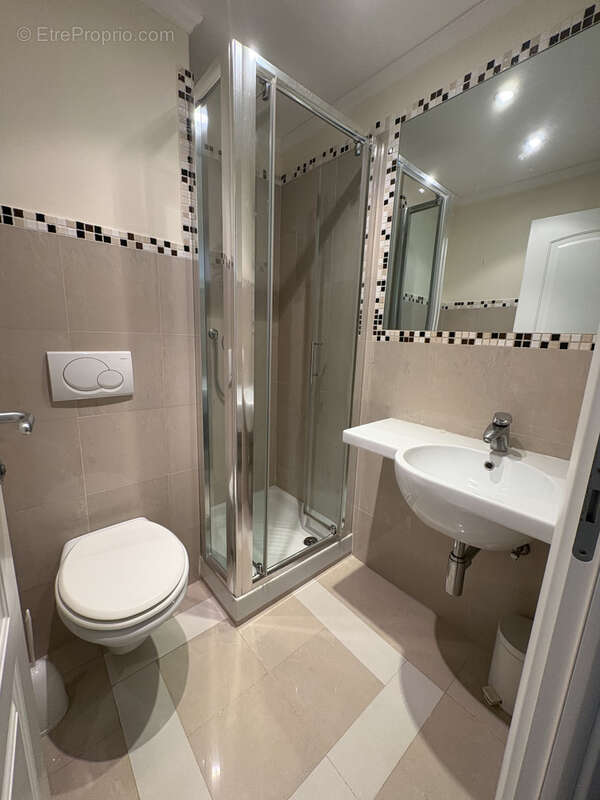 Appartement à ROQUEBRUNE-CAP-MARTIN